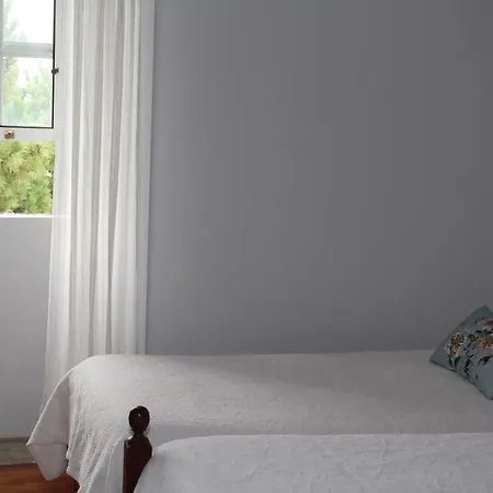 Casa Das Janelas Verdes *